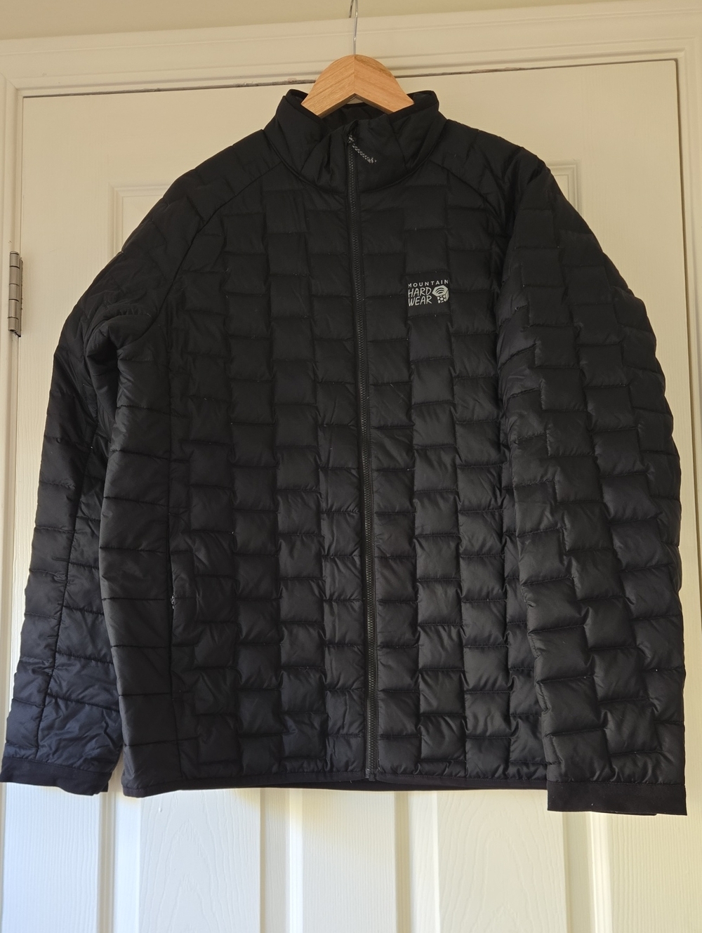 Men's Temescalborz Down Jacket! EUC! Size Large!